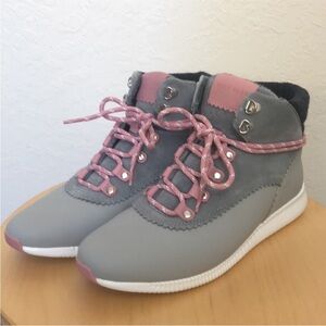 Cole Haan Zerogrand Women’s Waterproof Hiker Boot Gray Sz 10B